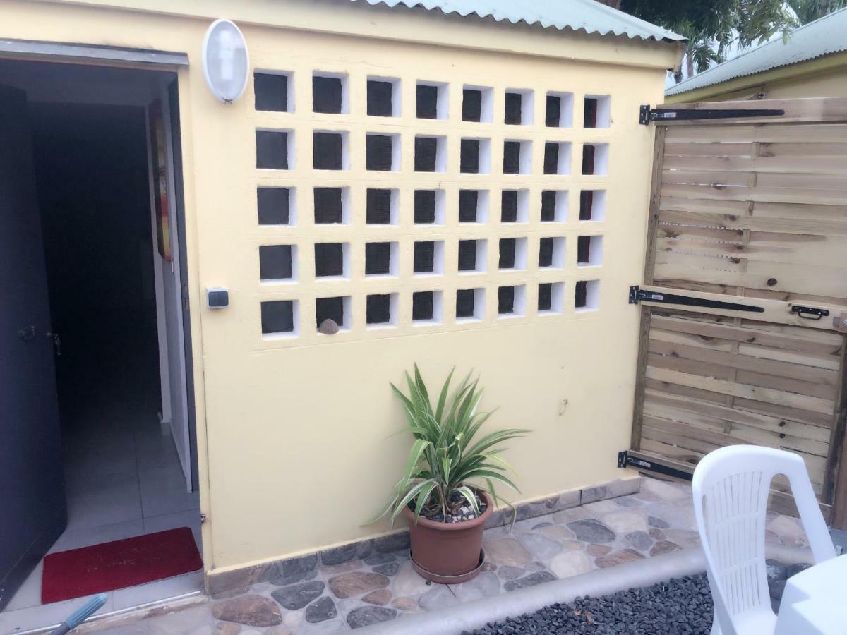 Petit Chalet Baie-Mahault Exterior foto